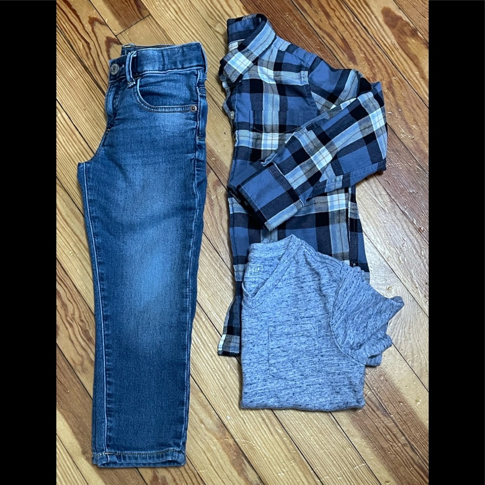 Gap Jeans Slim Fit 👖 & Tops Bundle
